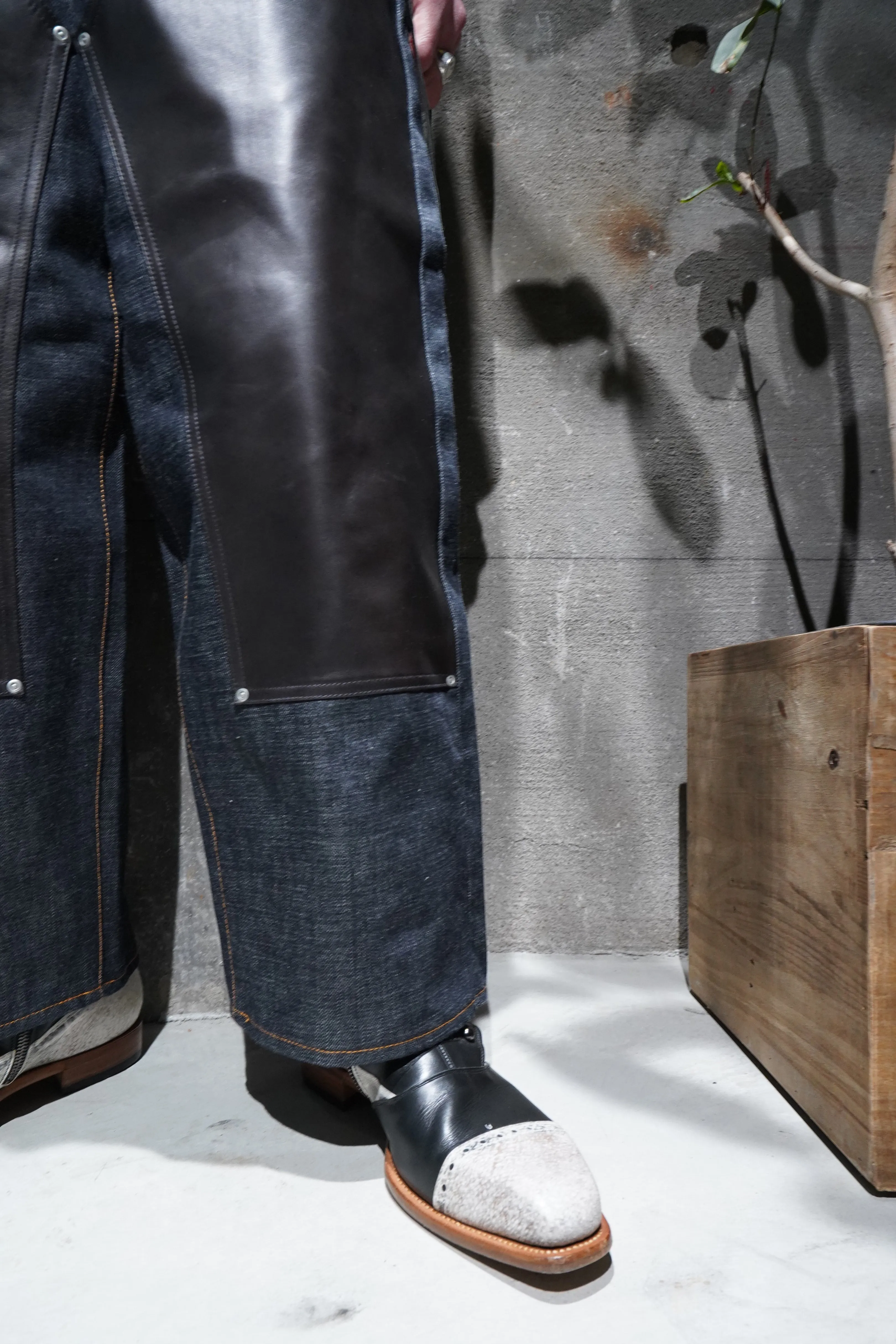 SUGARHILL LEATHER DOUBLE KNEE DENIM(EXCLUSIVE)